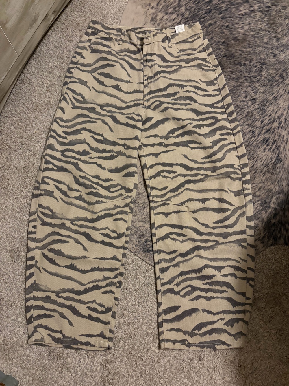 SHEIN barrel jeans - Zebra